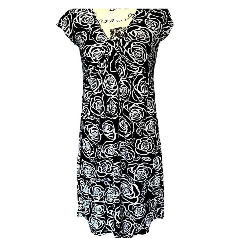 Annabelle Black White Floral Rose V-Neck Empire Waist Short Sleeve Dress Small